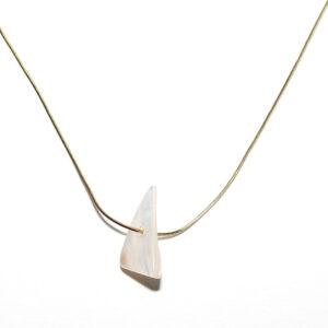 triangle-white-mother-of-pearl-necklace-for-women-min.jpg