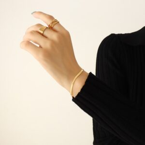 Womens-18k-gold-bracelet.jpg